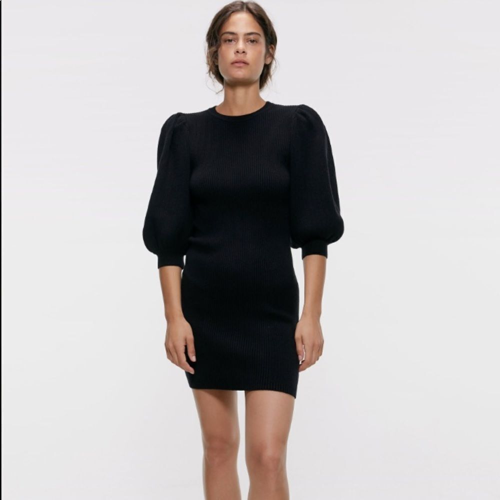 🚨 3 for $25 - ZARA Puffy Sleeved Dress